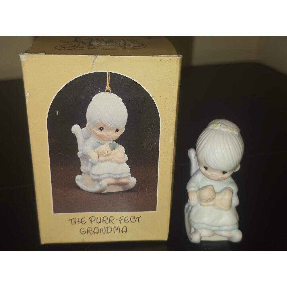 Precious Moments The Purrfect Grandma‎ Porcelain Ornament Enesco 1983 E0516